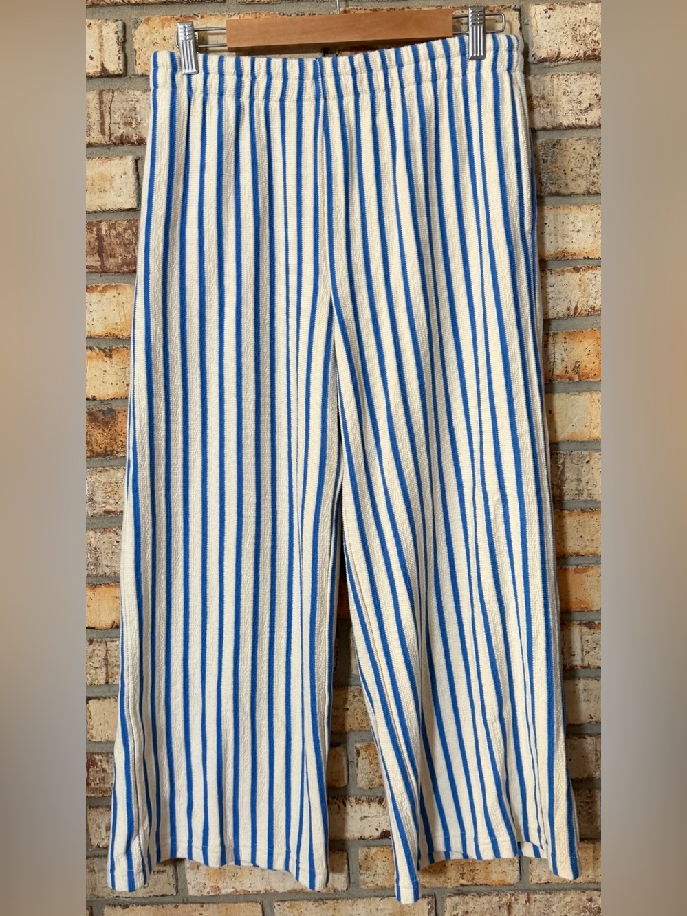 Roxy blue stripe knit pants L NWT